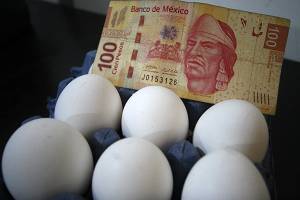 Profeco clausura comercios en Puebla por encarecer el huevo