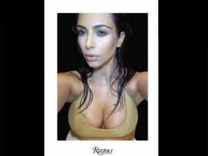 Kim Kardashian publicará libro de selfies