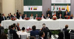 RMV acude a recepción de presidente de Colombia en el DF