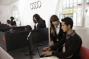 Trabajadores de Audi en Puebla logran aumento salarial del 5.69%