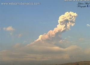 Popocatépetl presenta 74 exhalaciones y dos explosiones