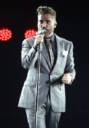 Alejandro Fernández cantará gratis en el zócalo de la CDMX