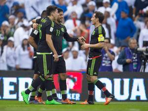 México derrotó 3-0 a El Salvador en el inicio rumbo a Rusia 2018