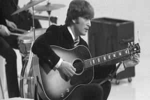 Guitarra de John Lennon fue subastada en 2.4 mdd