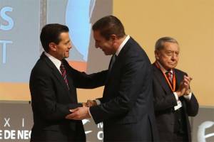 Optimismo, pragmatismo y soberanía en relación con EU: Peña Nieto en Puebla