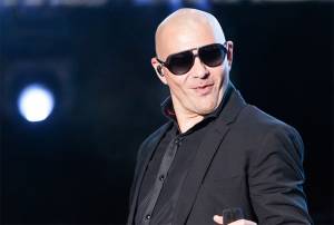 Lanzan dinámica en Facebook para boletos del concierto de Pitbull en Puebla