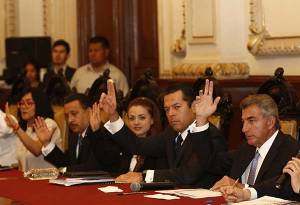 Cabildo de Puebla pide a Congreso que nombre nuevo alcalde