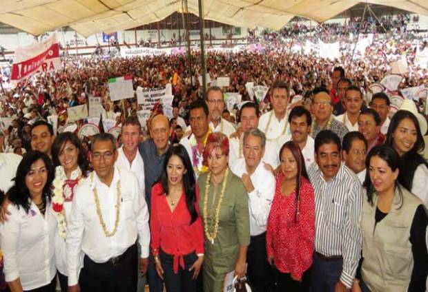 Lastiri Quirós encabeza feria de servicios del gobierno federal en Metepec
