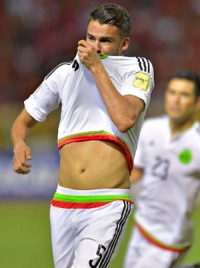 México derrotó 1-0 a Trinidad y Tobago y es líder del hexagonal