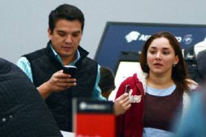 Sherlyn y Gerardo Islas siguen juntos, fueron captados en aeropuerto de México