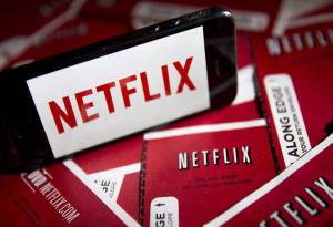 Los hackers que robaron material de Netflix amenazan a otros estudios