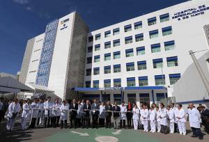 Narro reconoce labor de Moreno Valle al inaugurar Complejo Médico ISSSTEP
