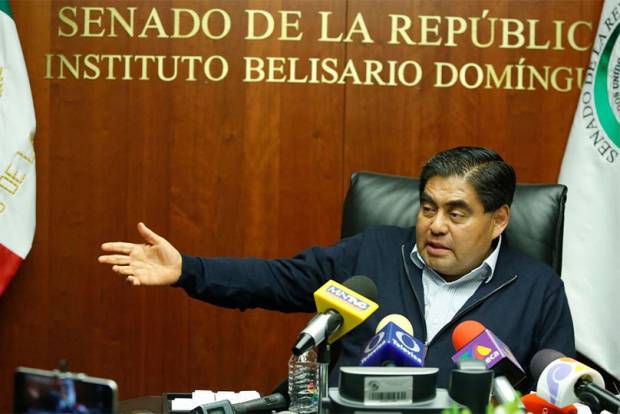 Por apoyar a AMLO, Barbosa podría dejar coordinación en el Senado: PRD