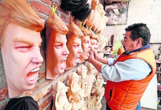 De Puebla para el mundo: máscaras de Donald Trump para Halloween