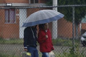 Seguirán fuertes lluvias en Puebla por canales de baja presión