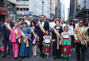 RMV encabeza el Mexican Day Parade en Nueva York