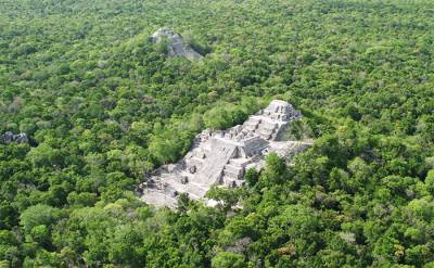 5 zonas arqueológicas de Campeche que debes conocer