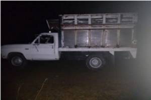 Localizan camionetas con 4 mil 700 litros de diesel robado en Tlalancaleca y Palmar de Bravo