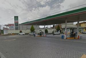Asaltantes en motocicleta robaron en gasolinera de la colonia 3 de mayo