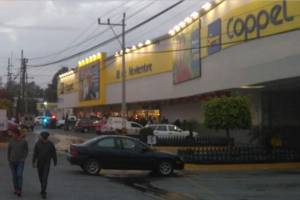 Comando armado atracó Coppel 18 de Noviembre en Puebla