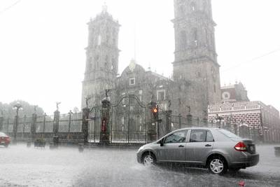 Seguirán lluvias fuertes en Puebla por canal de baja presión