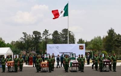 FOTOS: Ceremonia luctuosa en reconocimiento a soldados caídos en Palmarito