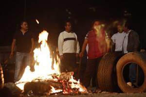 FOTOS: Organizan retenes contra saqueadores en colonias del sur de Puebla