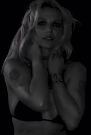 VIDEOS: Britney Spears presume sensual figura en Instagram