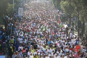 FOTOS: Kenianos conquistaron el Maratón Internacional de Puebla 2016