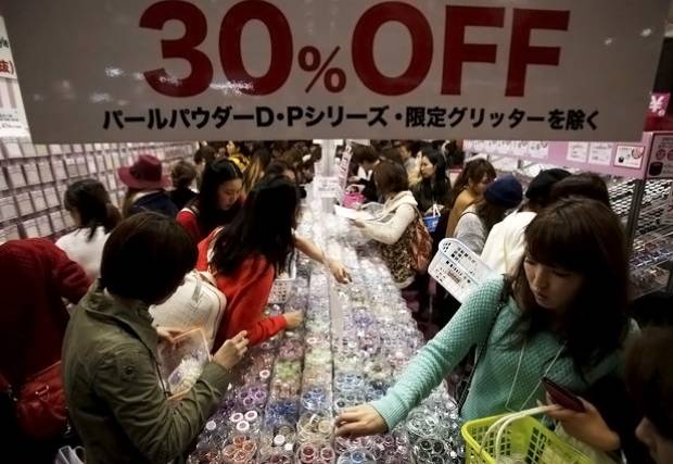Japón entra en recesión técnica al contraerse su economía