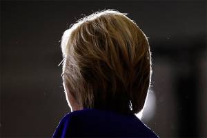 FBI abre nueva investigación sobre correos de Hillary Clinton