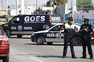 Evitan retenes de tránsito en Puebla mediante avisos en redes sociales