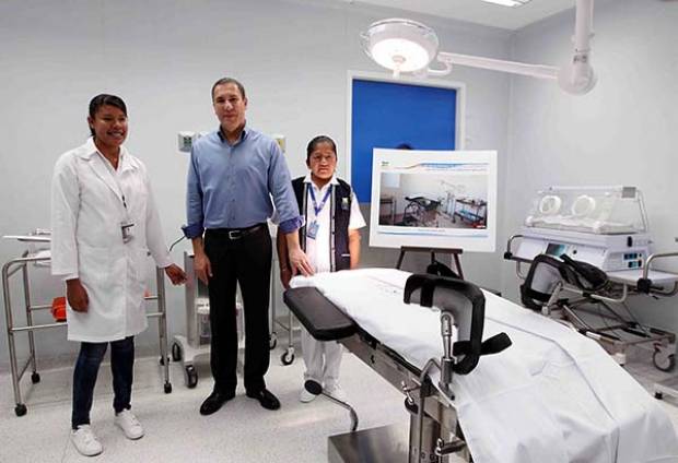RMV inaugura centro de salud en Tlaxcalancingo