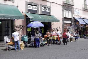 Casi 800 empresas cerraron en Puebla por comercio informal: Canaco