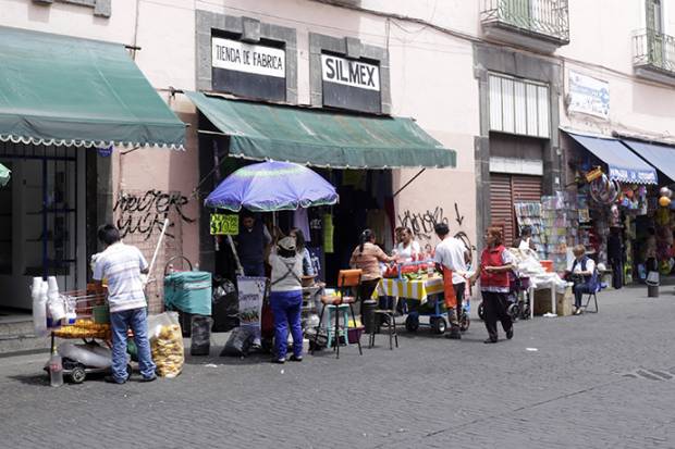 Casi 800 empresas cerraron en Puebla por comercio informal: Canaco