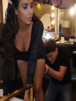 Kim Kardashian, su íntima sesión de maquillaje