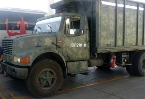 En Tlaxcala, huachicoleros usan falso camión del Ejército para ordeñar ductos