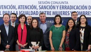 Lorena Cruz y Tony Gali firman convenio de colaboración a favor de las mujeres