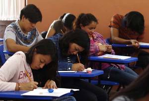 Más de 51 mil estudiantes de bachillerato presentan la prueba PLANEA en Puebla