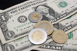 Dólar imparable: Se cotiza en 19.20 pesos en ventanillas bancarias