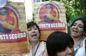 Ley de Sonora impide que niña violada aborte, revira Salud