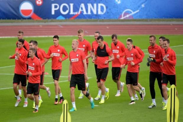 Eurocopa 2016: Suiza y Polonia inician los octavos de final
