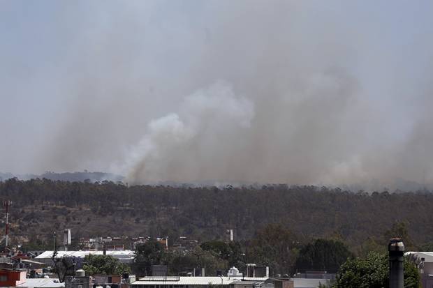 VIDEOS: Se incendian pastizales en la XXV Zona Militar de Puebla