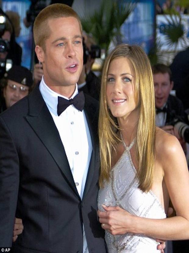 Brad Pitt se habría reunido con Jennifer Aniston antes de anuncio de divorcio