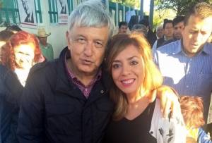 VIDEO: “Calumnia lo dicho en Puebla”, dice novia del vocero de AMLO