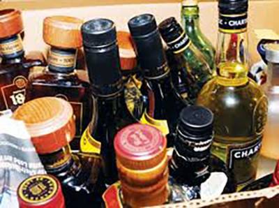 Cofepris realiza operativos en Puebla y 12 entidades contra alcohol adulterado