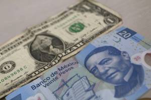 Dólar se vende a 19.10 pesos en ventanillas bancarias
