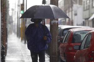 Lluvia muy fuerte en Puebla por onda tropical y frente frío