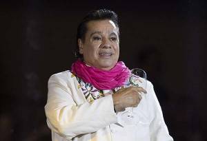 VIDEO: Juan Gabriel inauguró Acrópolis, el nuevo centro de espectáculos de Puebla