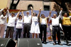 Basave acude a primer mitin de candidata del PRD a gobernadora de Puebla